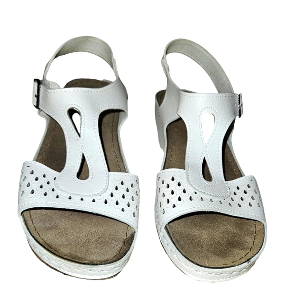 Flexu8 Shoes - Flexu8 Sandals, Size 8.5, 2 inch Heel, White, Leather,